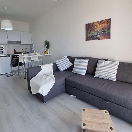 Super Modern Beachfront 1 Bedroom - Sleeps 4 Limassol Zewnętrze zdjęcie